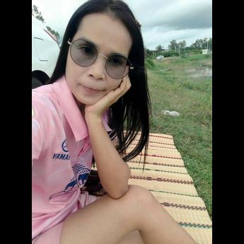 Rinly754 Single lady from Chom Phra, Surin, Thailand