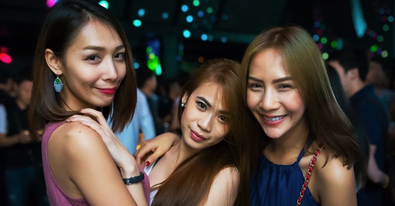 3 Thai women out partying